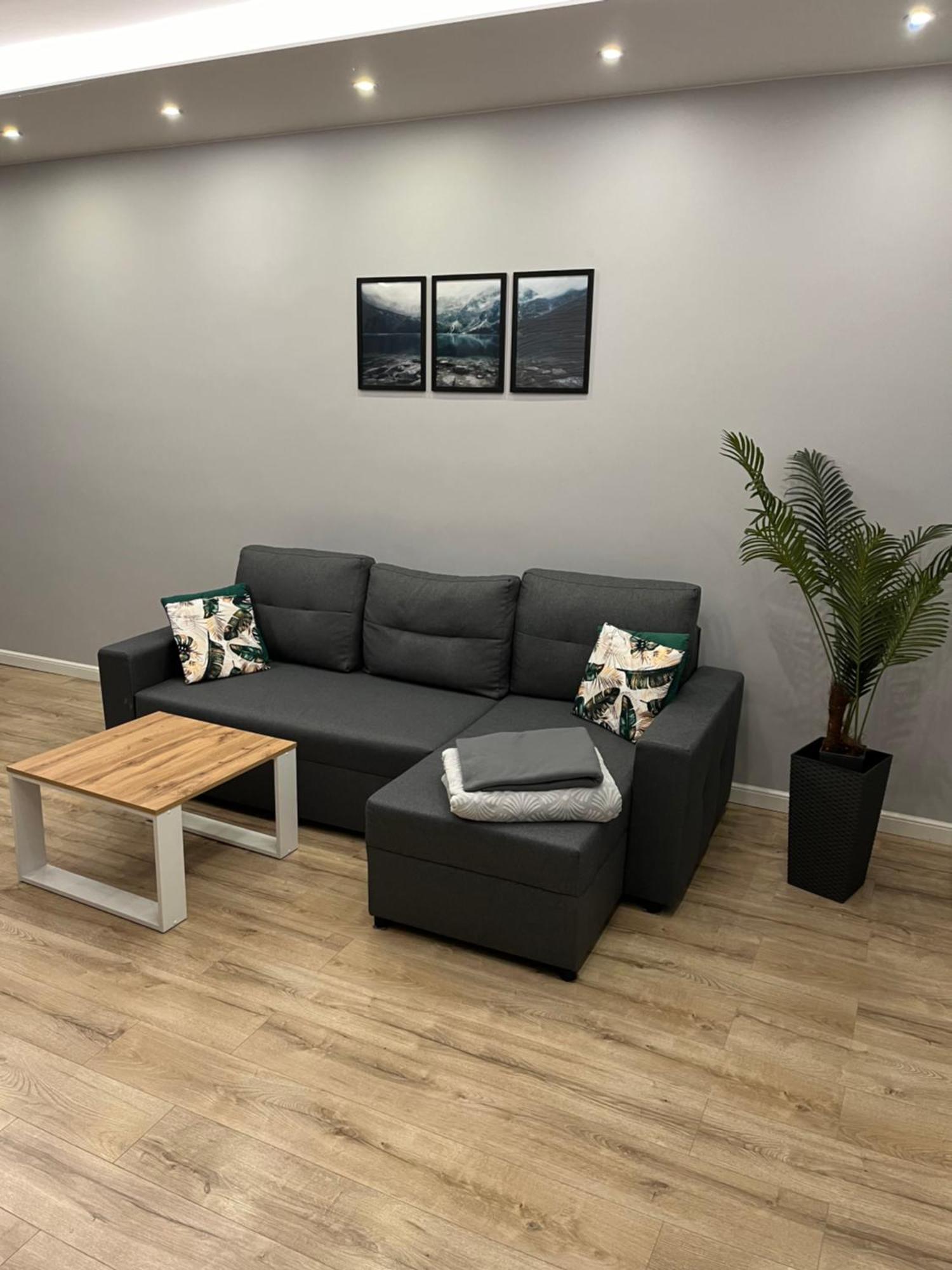 Appartamento Nowoczesny Apartament Z Przestronna Lazienka Stalowa Wola Esterno foto