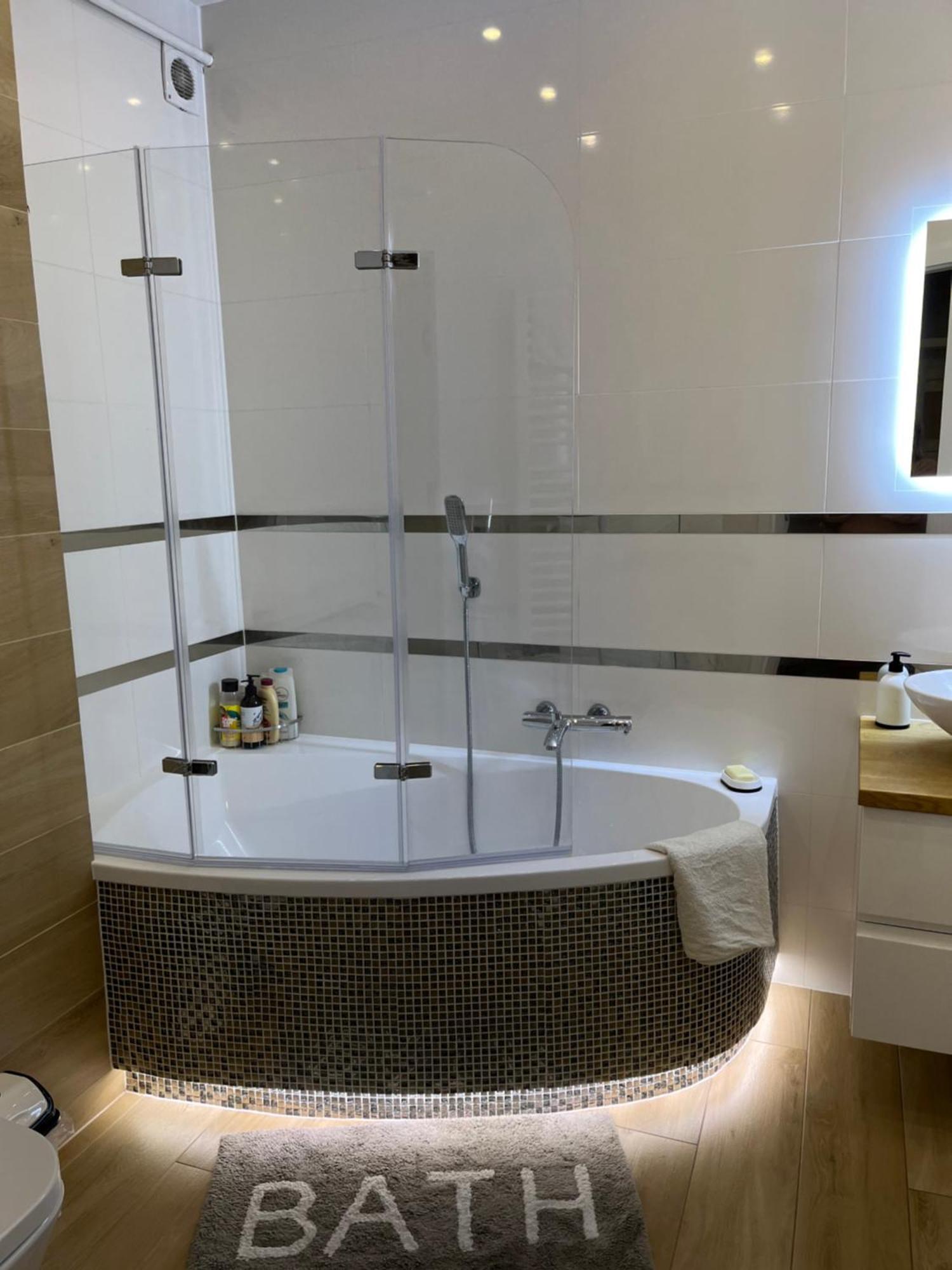 Appartamento Nowoczesny Apartament Z Przestronna Lazienka Stalowa Wola Esterno foto