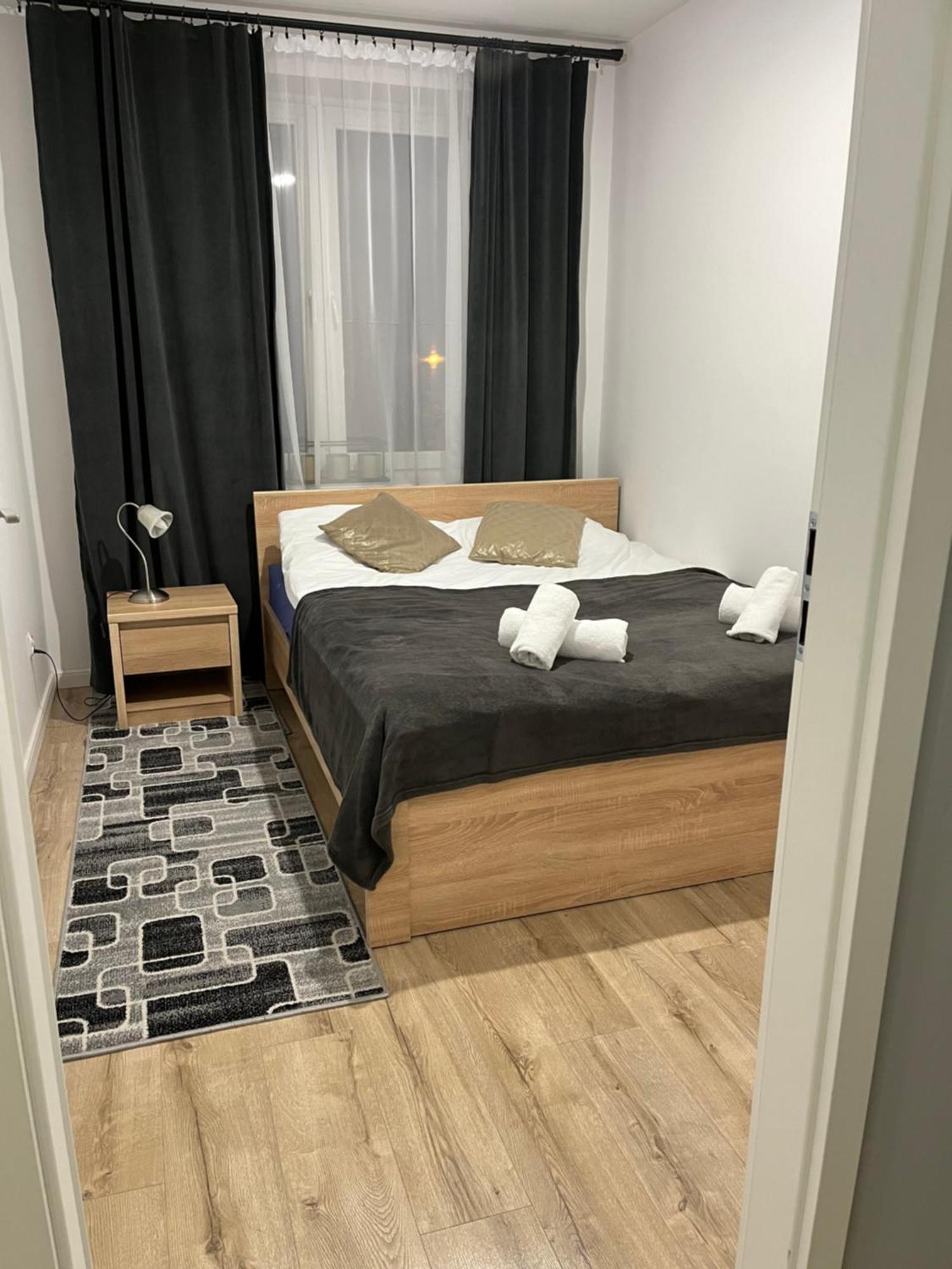 Appartamento Nowoczesny Apartament Z Przestronna Lazienka Stalowa Wola Esterno foto