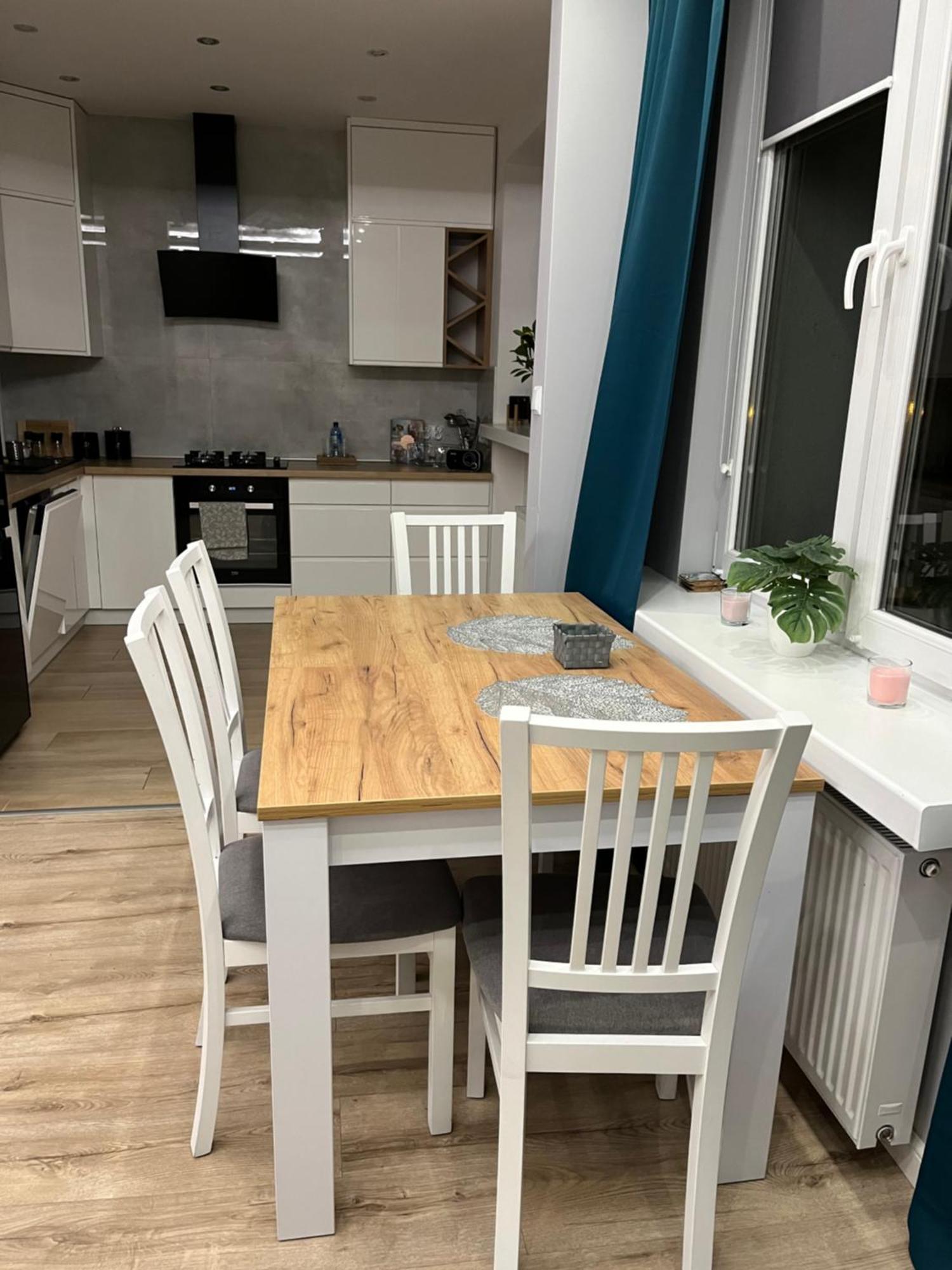 Appartamento Nowoczesny Apartament Z Przestronna Lazienka Stalowa Wola Esterno foto