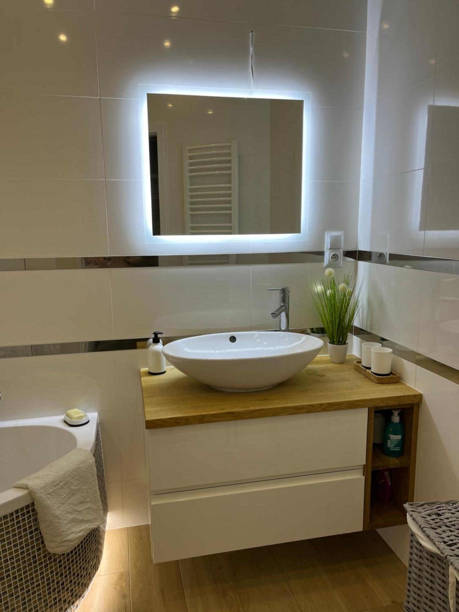 Appartamento Nowoczesny Apartament Z Przestronna Lazienka Stalowa Wola Esterno foto